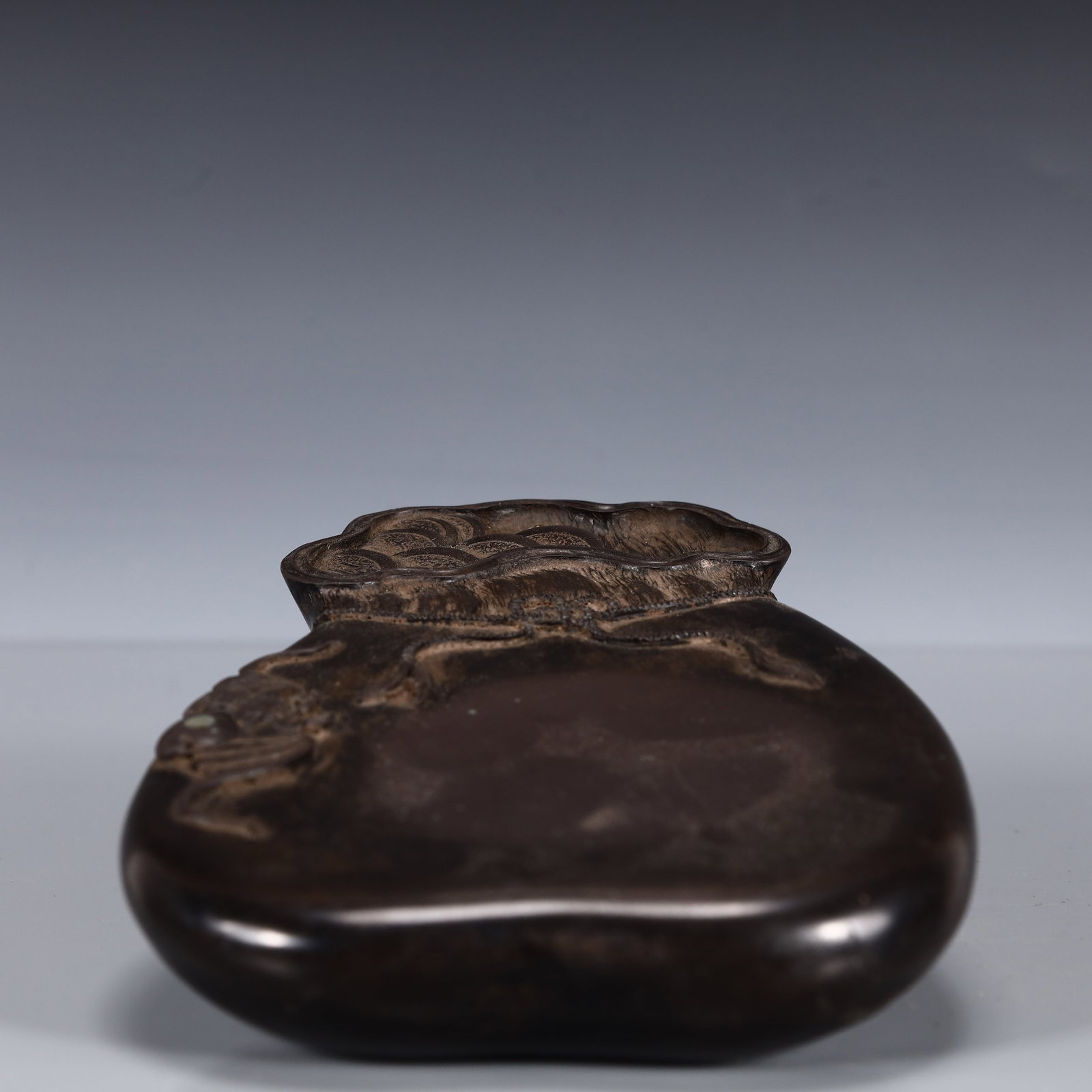 A Rare Bat Pattern Inkstone (1 of 5)