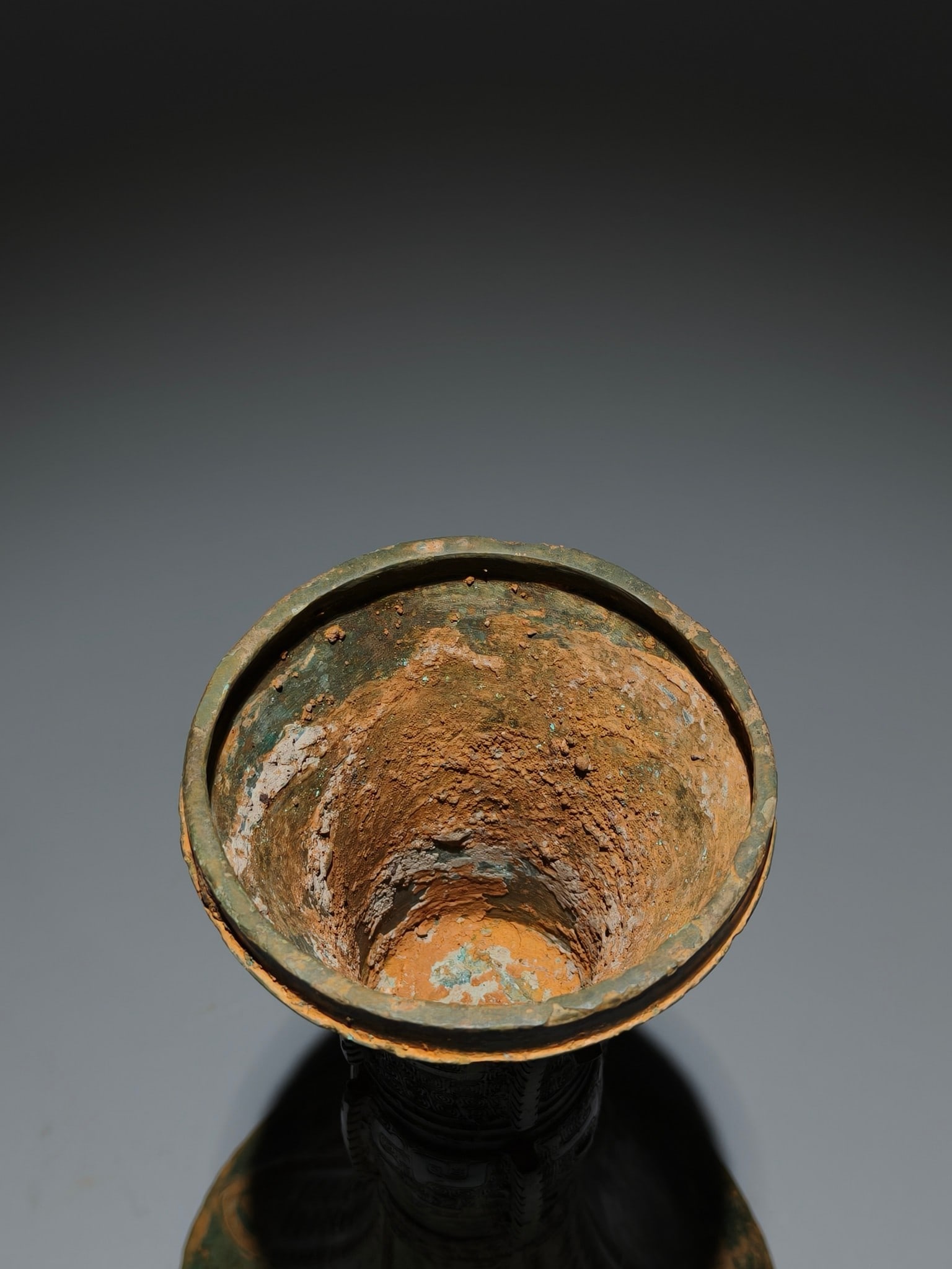 An Archaic Bronze Beast-Face Pattern Libation Cup - 9
