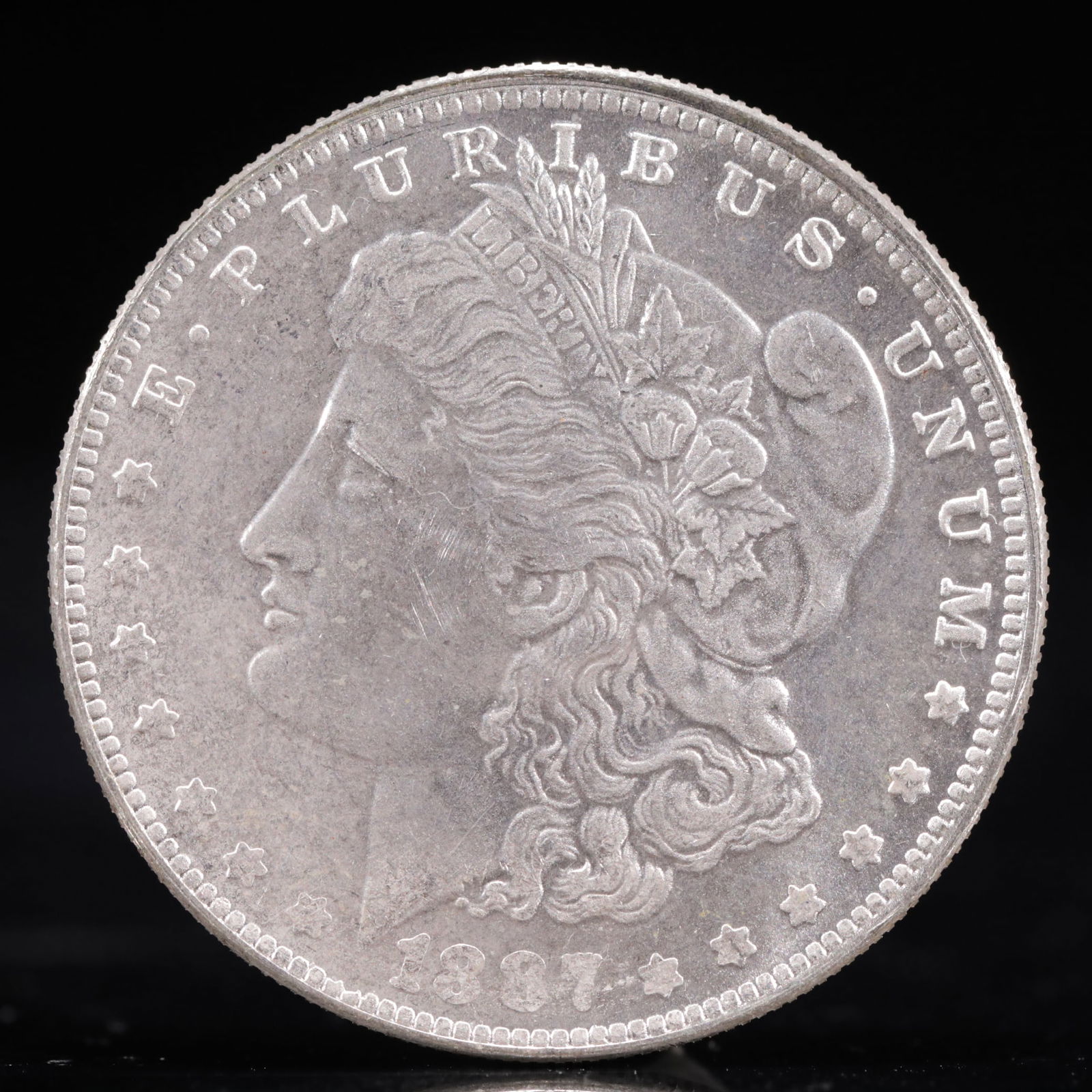 USA Morgan Dollar 1887 Coin (1 of 2)