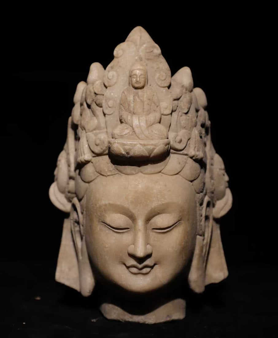 A Solemn Marble Avalokitesvara-Head Ornament (1 of 6)