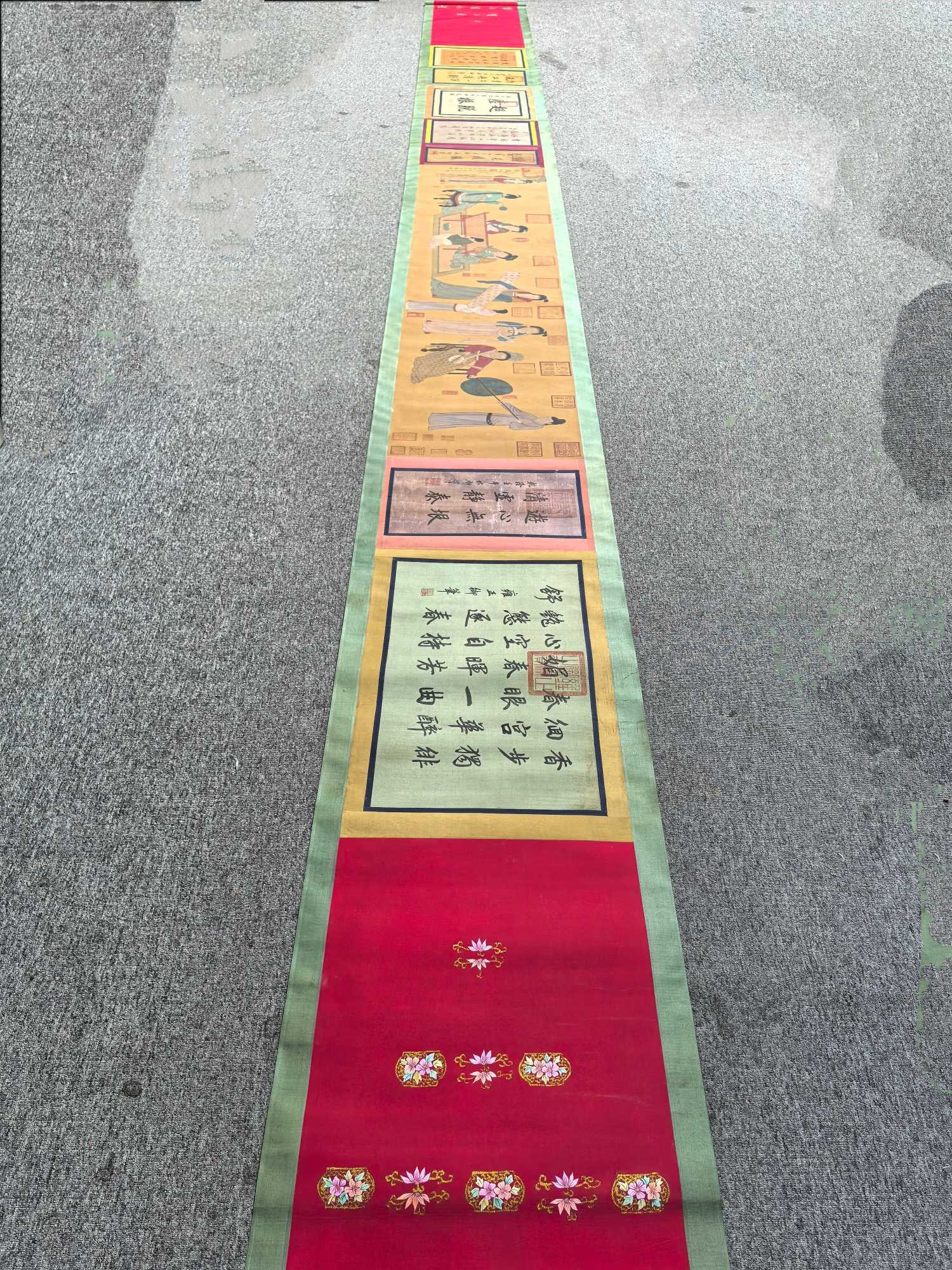 A Chinese Hand Scroll Ink Painting of Character and Story on Silk: A Chinese Hand Scroll Ink Painting of Character and Story on Silk,Gu Kaizhi,Size:(entirety)21.7inx236.2in,(Without frame)18.1inx75.4in 