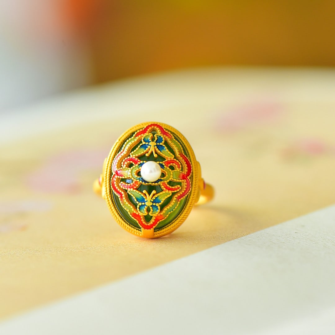 An Exquisite Sterling Silver-Gold Plated Inlaid White Jade Enamel Ring: An Exquisite Sterling Silver-Gold Plated Inlaid White Jade Enamel Ring 纯银镀金镶白玉珐琅戒指