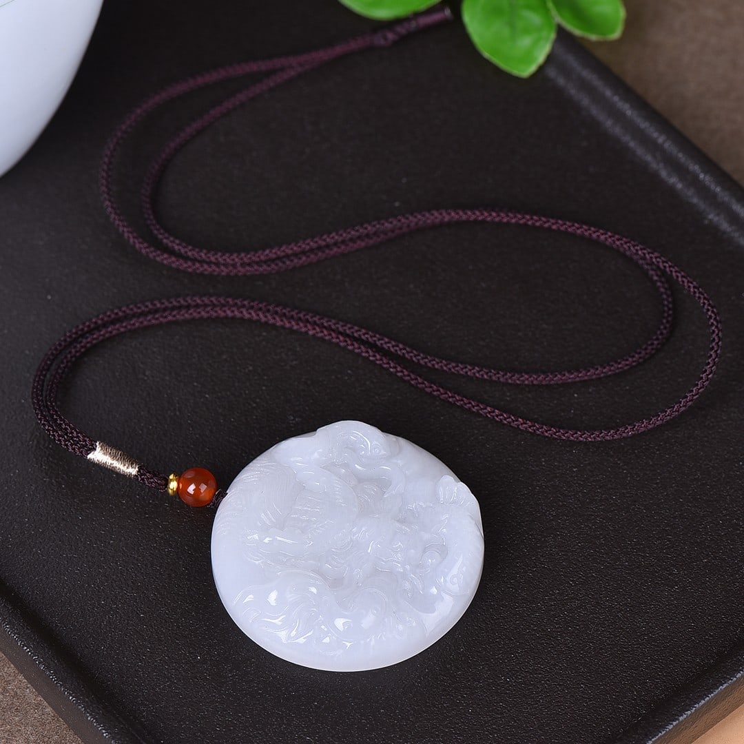 An Exquisite White Jade Dragon Pattern Pendant - 4
