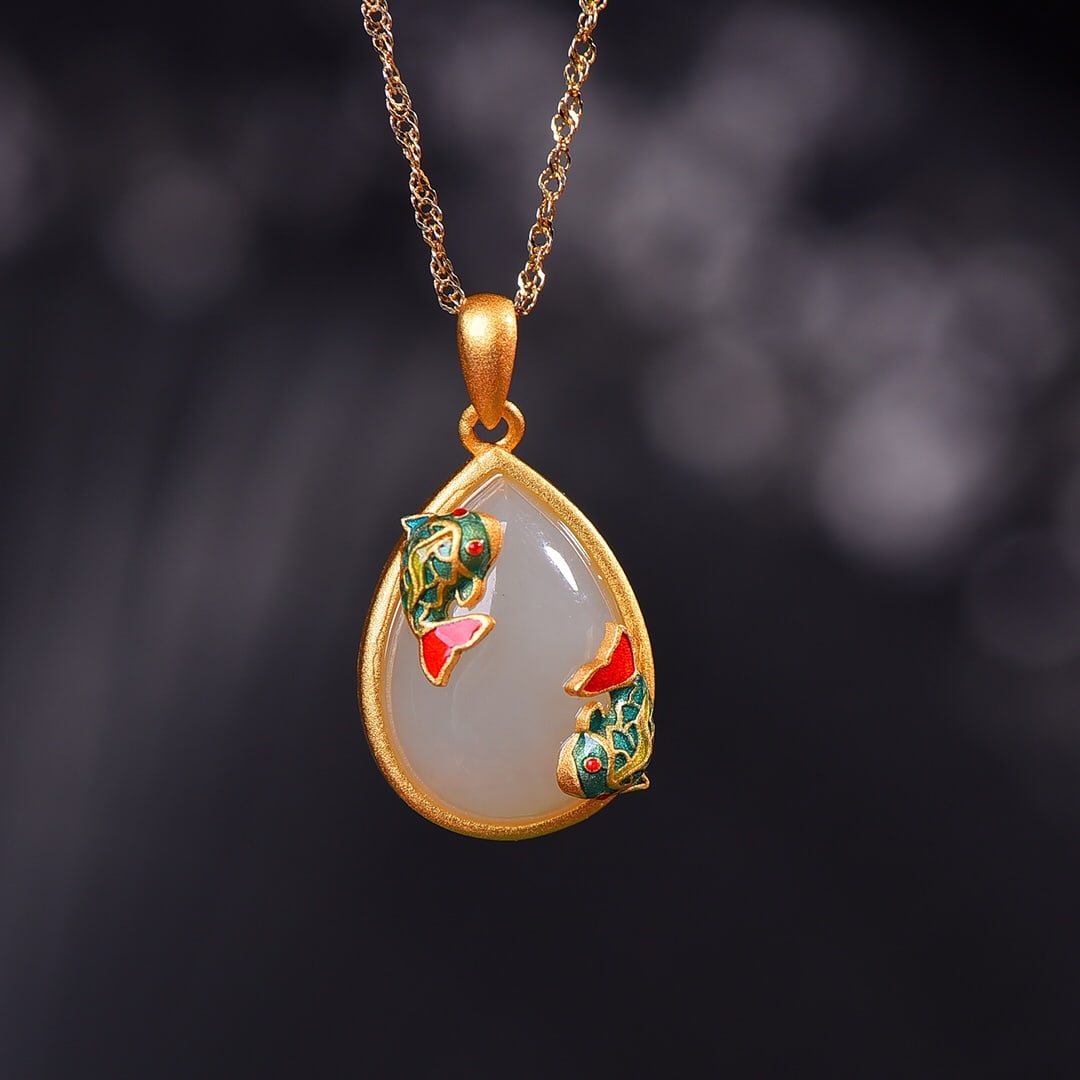 A Set of Fine Sterling Silver-Gold Plated Inlaid White Jade Enamel Necklace: A Set of Fine Sterling Silver-Gold Plated Inlaid White Jade Enamel Necklace,Size: (Pendant)0.5inx0.7in (Earrings)0.3inx0.6in (Bracelets)0.3inx0.6in 