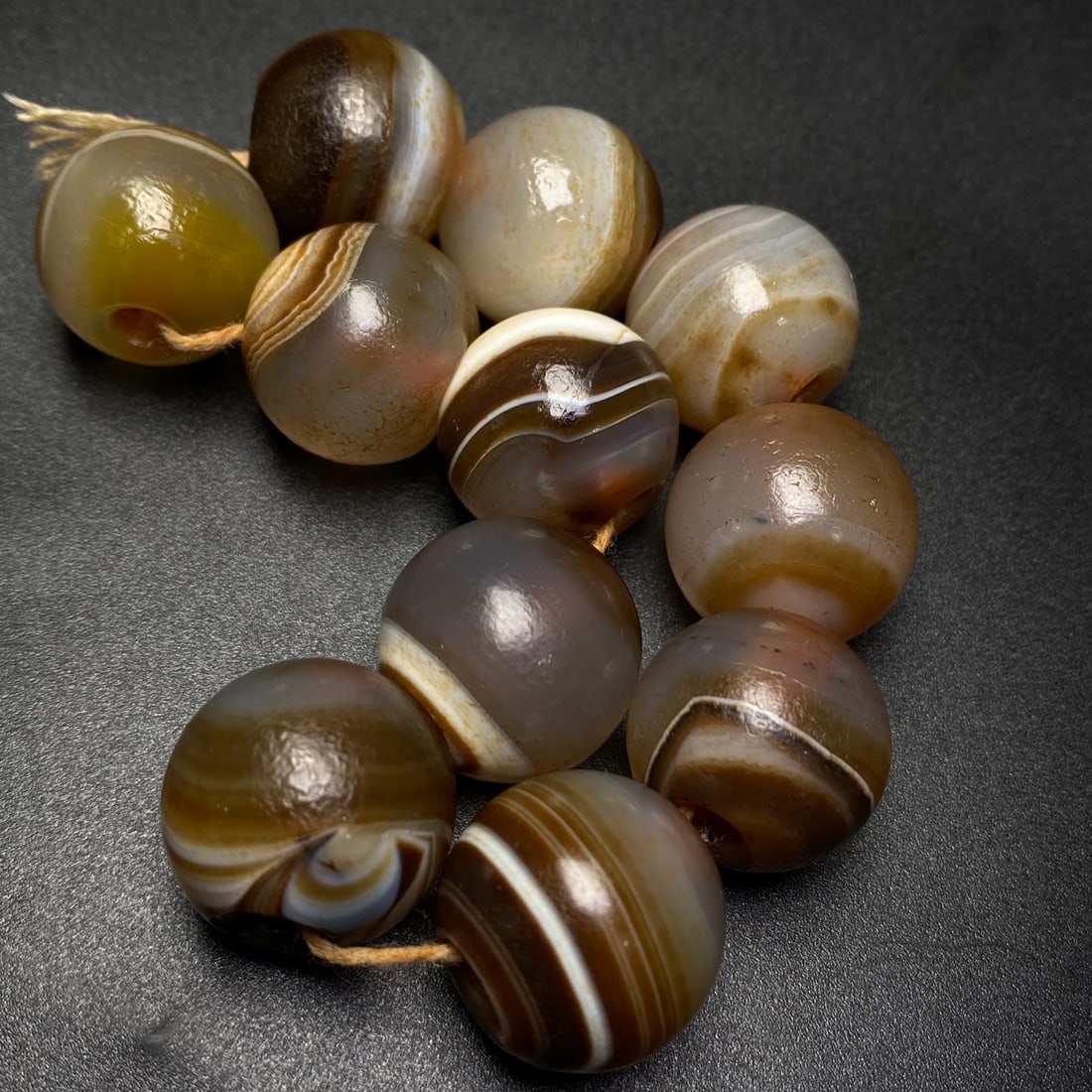 A Precious Agate Bracelets - 4