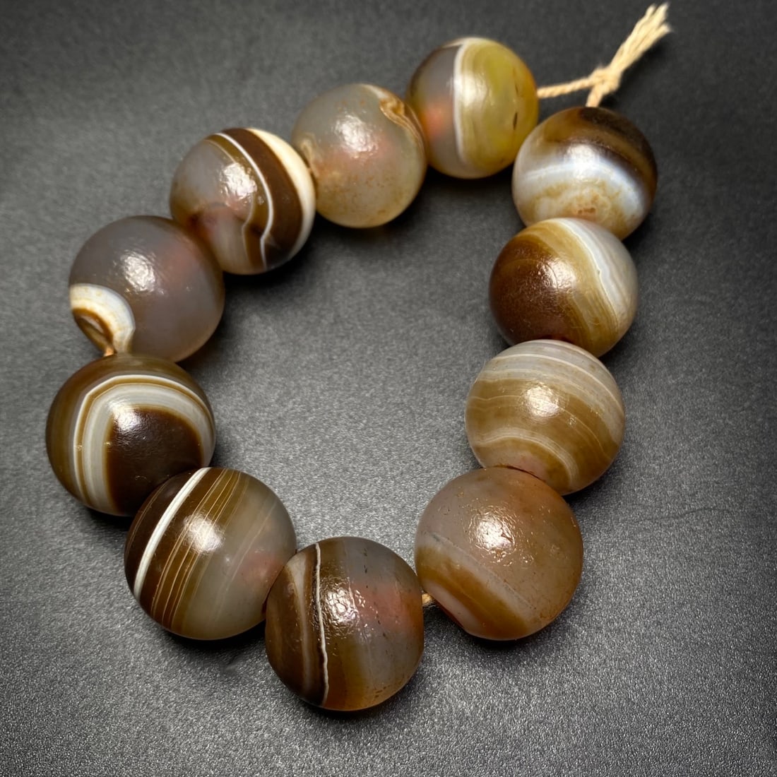 A Precious Agate Bracelets - 5