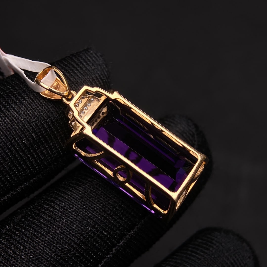 16.5Ctw Natural Amethyst Necklace: 16.5Ctw Natural Amethyst Necklace,Size:0.8inx0.5in 16.5Ctw天然紫水晶项链