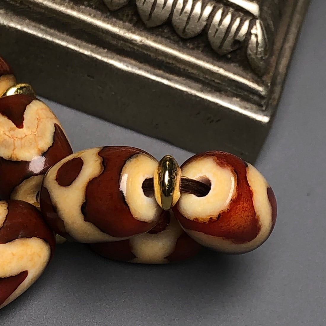 A Precious Dzi Bead Bracelets - 7