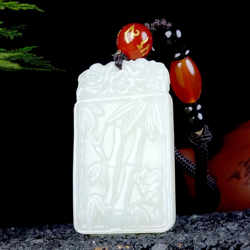 An Exquisite White Jade Bamboo Pattern Pendant (1 of 6)