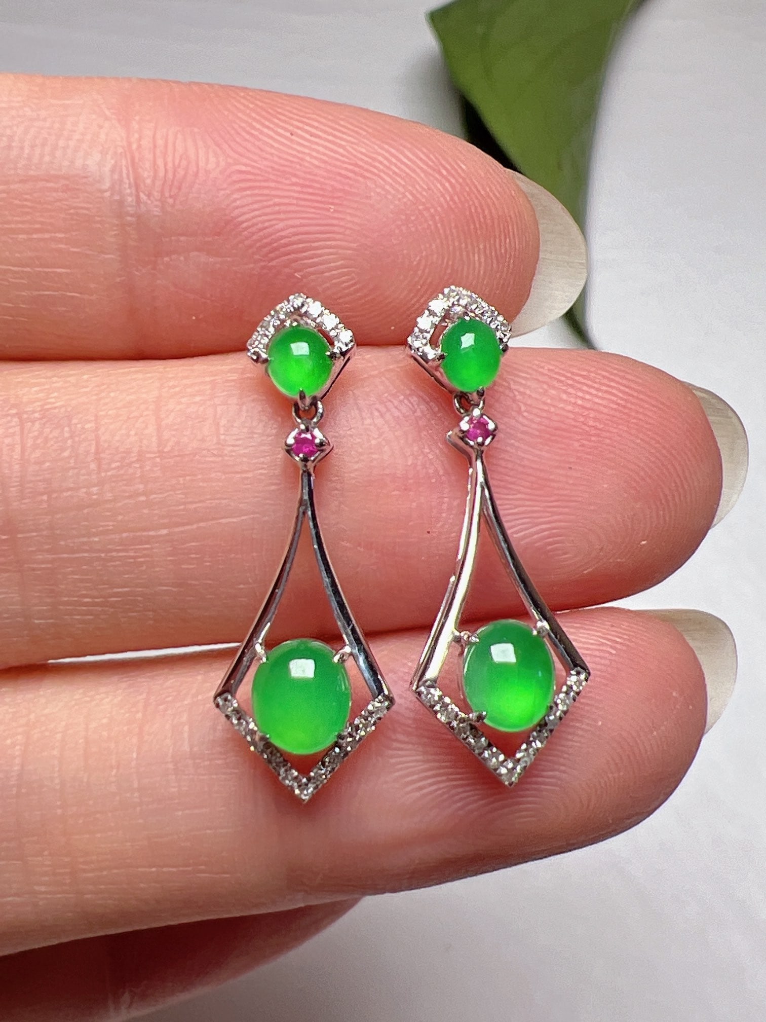 A Pair of Exquisite 18k Gold Diamond Inlaid Jadeite Earrings (1 of 5)