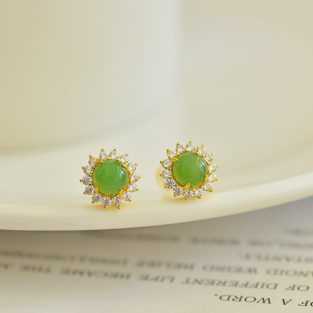 A Pair of Exquisite Sterling Silver-Gold Plated Inlaid Jasper Earrings,Inlaid Diamond: A Pair of Exquisite Sterling Silver-Gold Plated Inlaid Jasper Earrings,Inlaid Diamond,Size:0.2inx0.2in 一对纯银镀金镶碧玉耳环,嵌