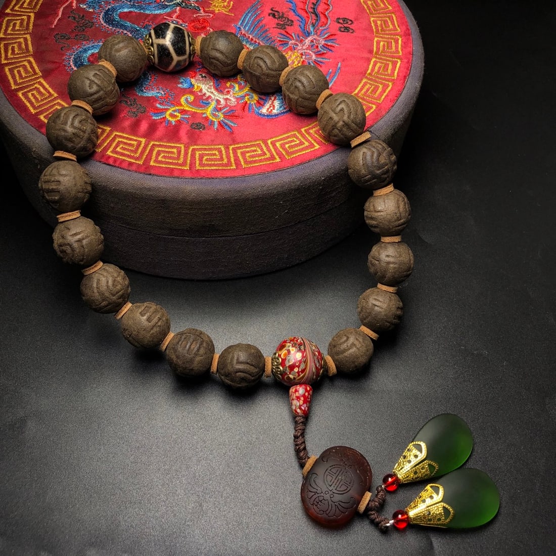 A Precious Eaglewood Bracelets - 7