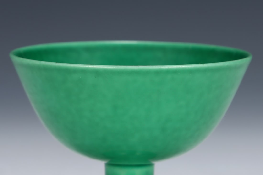 An Exquisite Green Glazed Stem Cup - 5