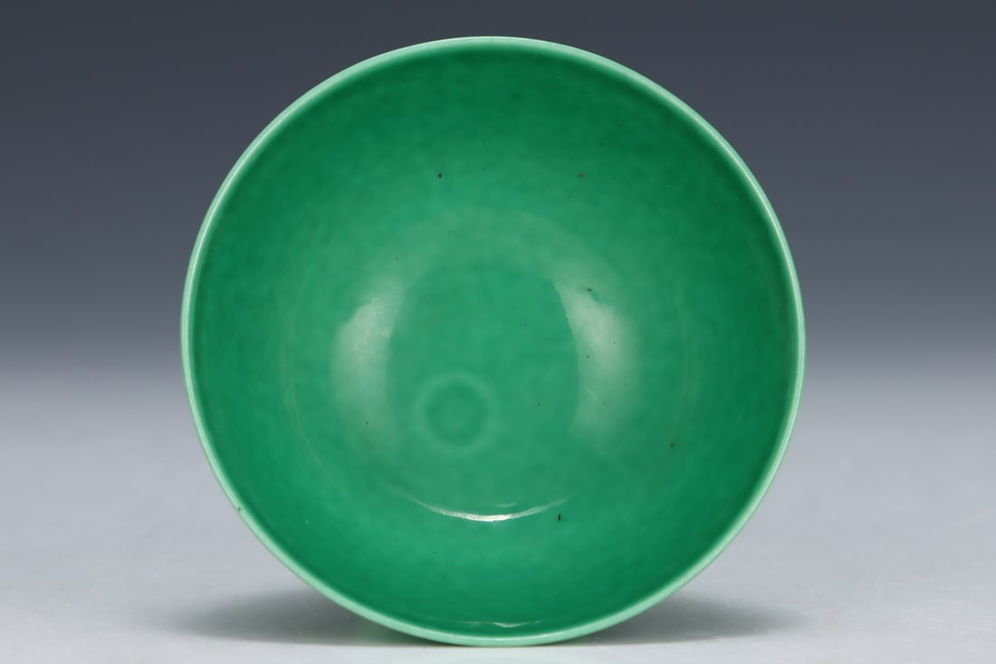 An Exquisite Green Glazed Stem Cup - 7