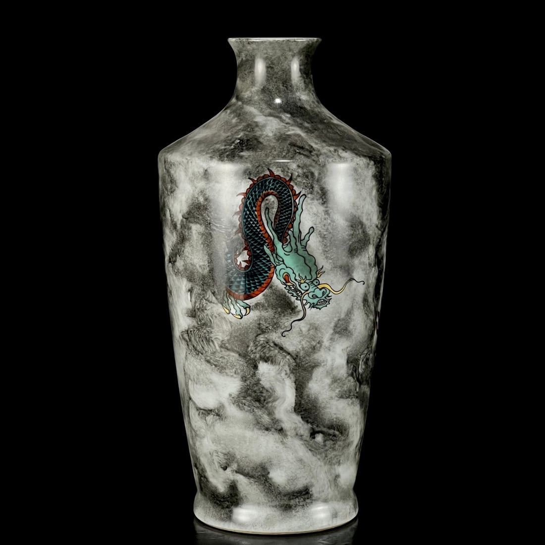 A Rare Ink Color Painted Gold Dragon Pattern Vase (1 of 9)