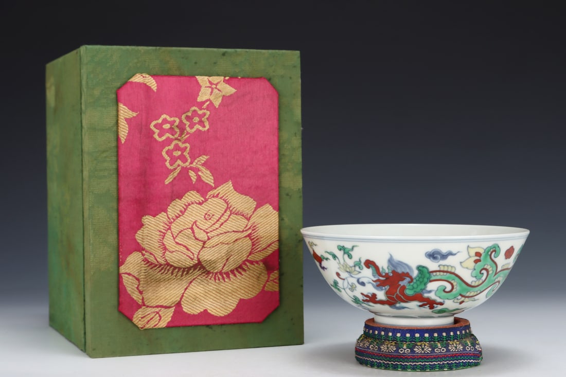 An Exquisite Doucai Auspicious Cloud and Dragon Pattern Bowl (1 of 8)