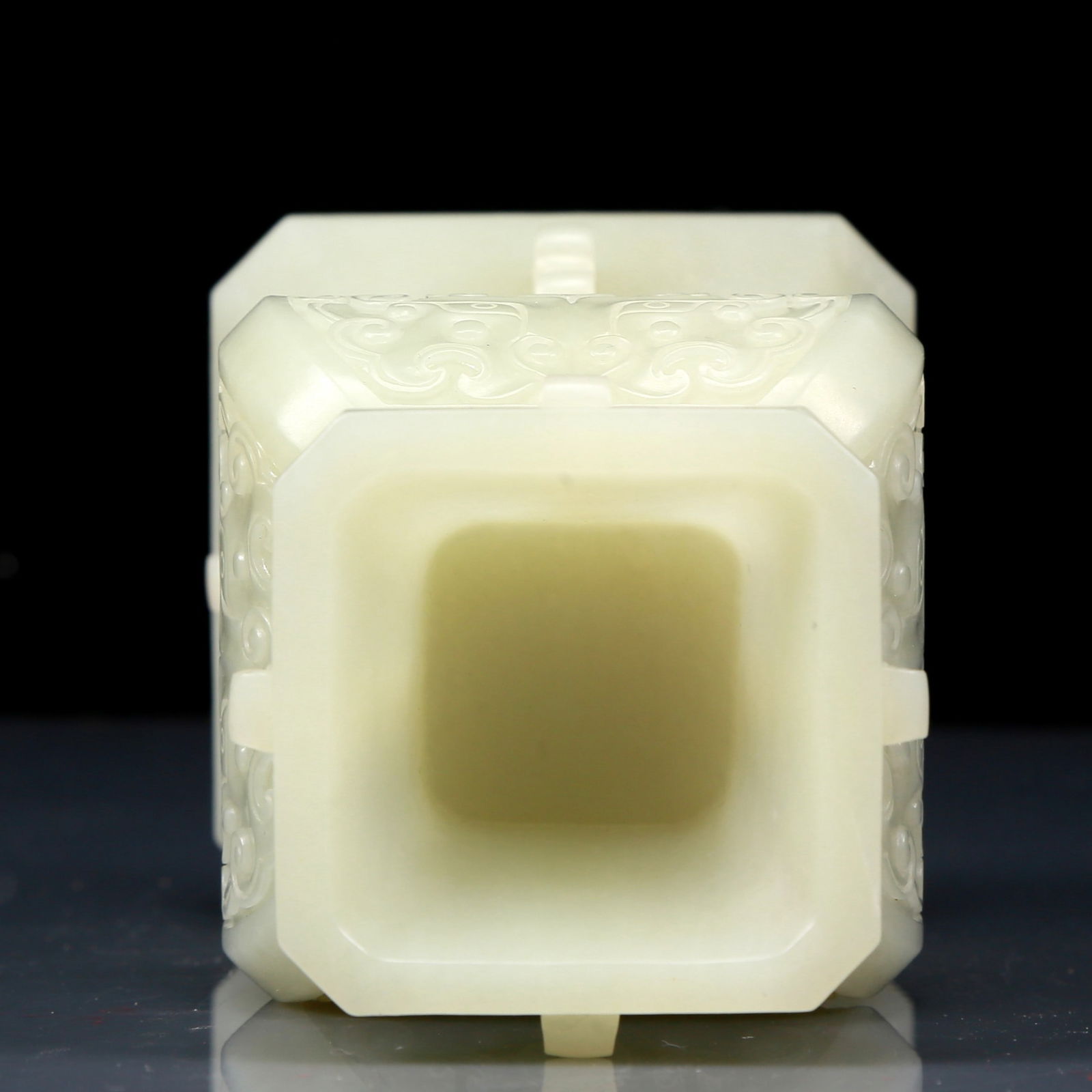 An Exquisite White Jade Beast-Face Pattern Vase - 10