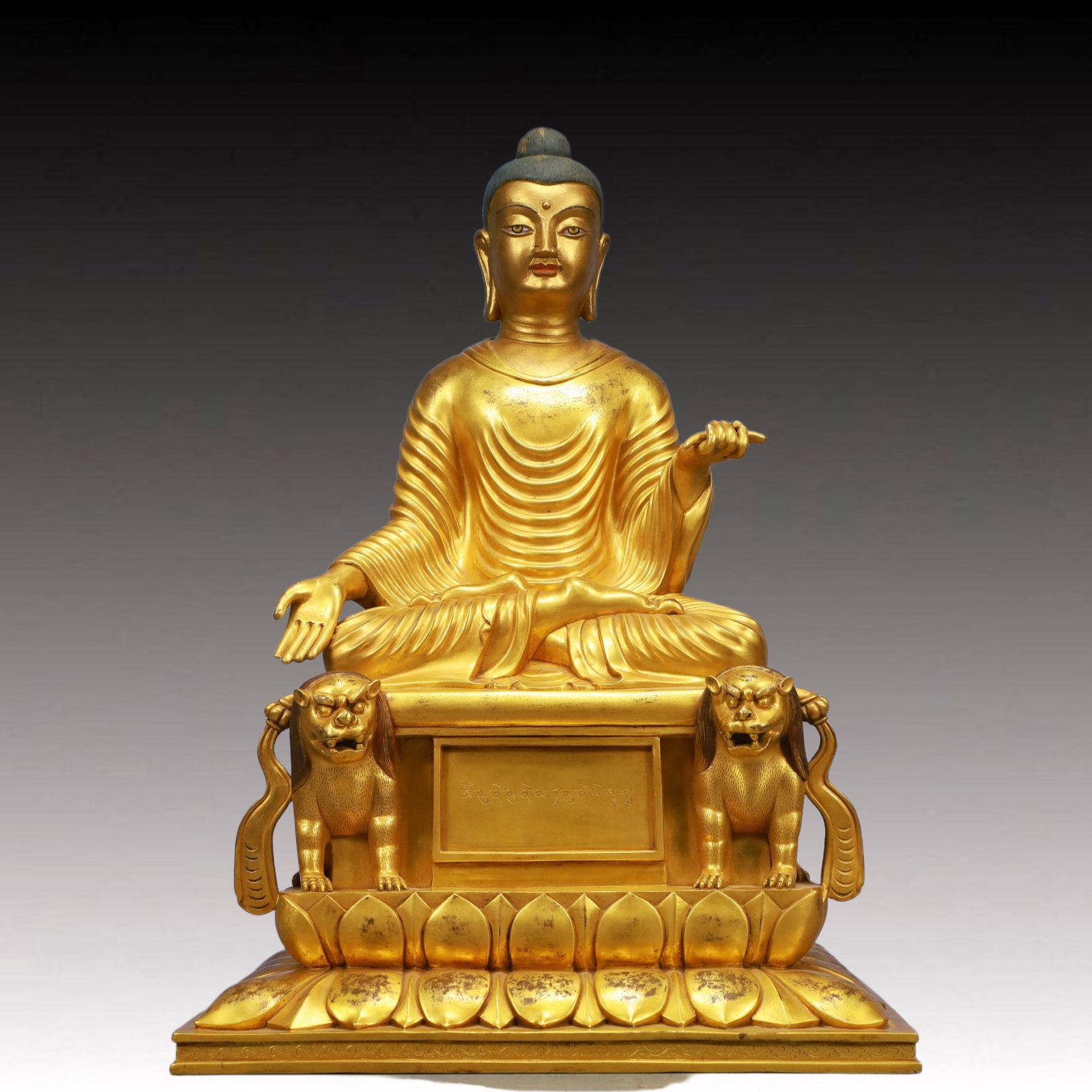 A Solemn Gilt Bronze Statue of Amitayus, With Inscription: A Solemn Gilt Bronze Statue of Amitayus, With Inscription,Qing Dynasty, China,Size:13inx9.4inx18.9in,Weight:14950g 铜鎏金无量寿佛像,带铭