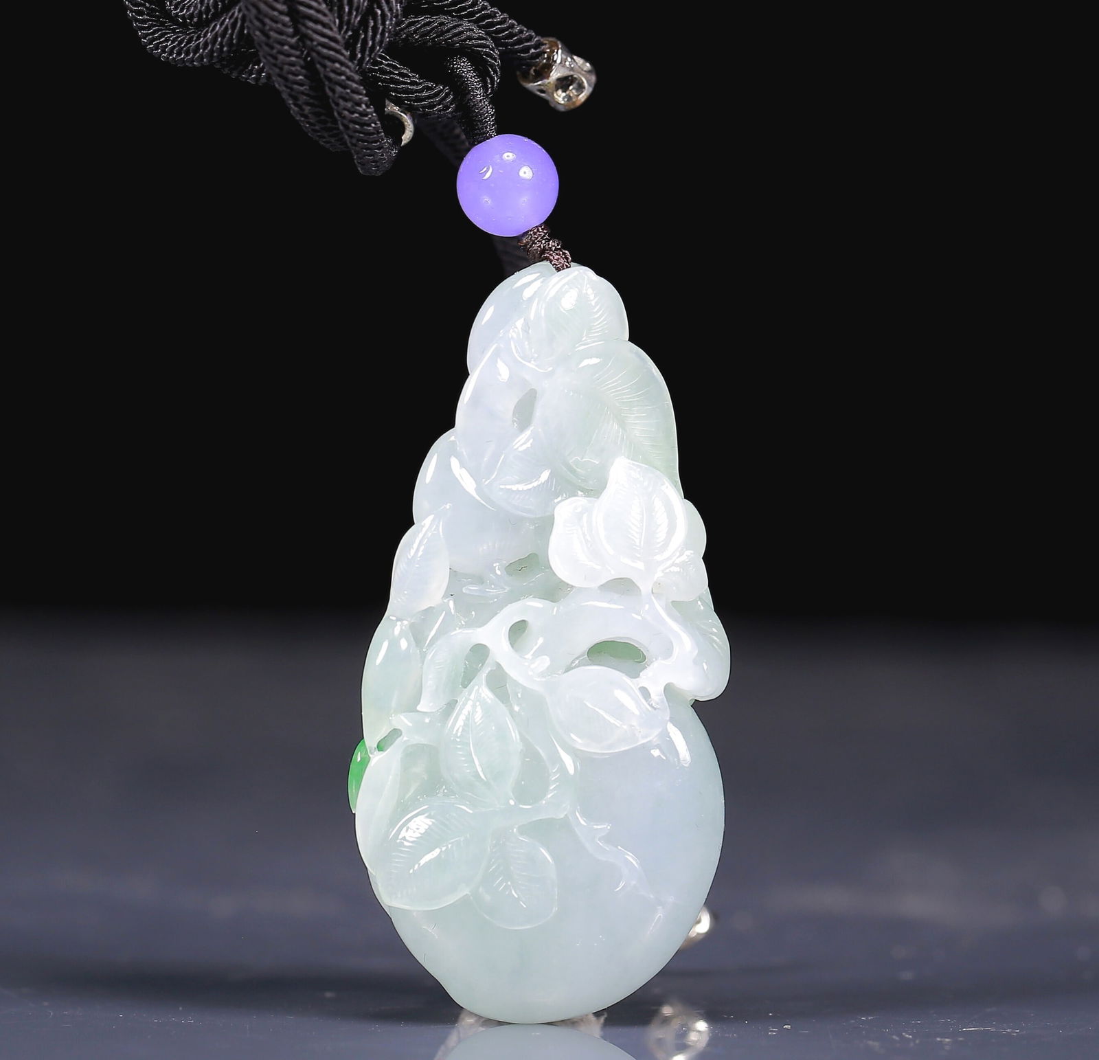 Natural Jadeite Peach Pattern Pendant - 4