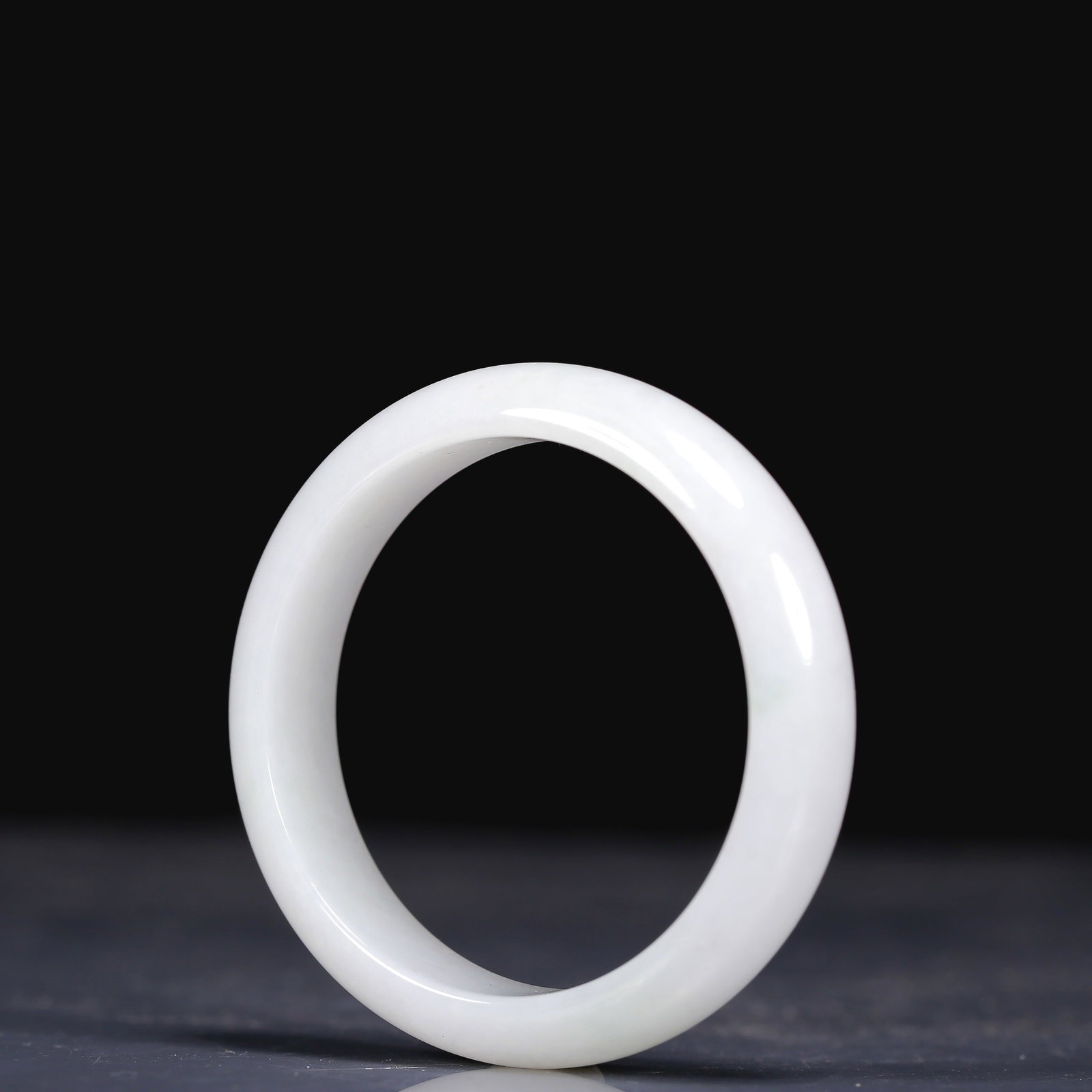 A Precious Natural Jadeite Bracelets (1 of 6)