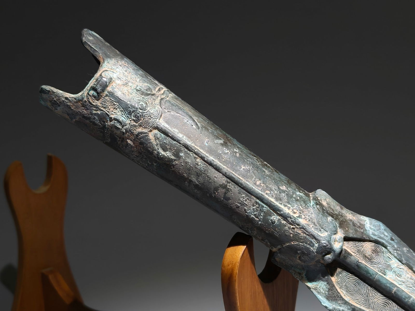 An Archaic Bronze Beast-Face Pattern Weapon - 2