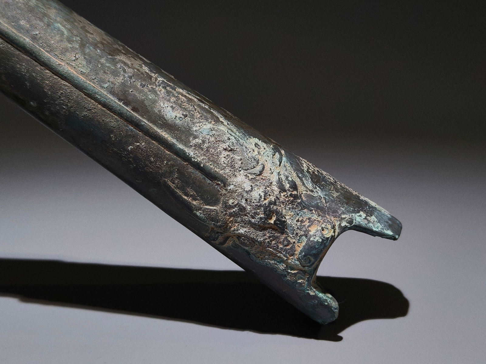 An Archaic Bronze Beast-Face Pattern Weapon - 6