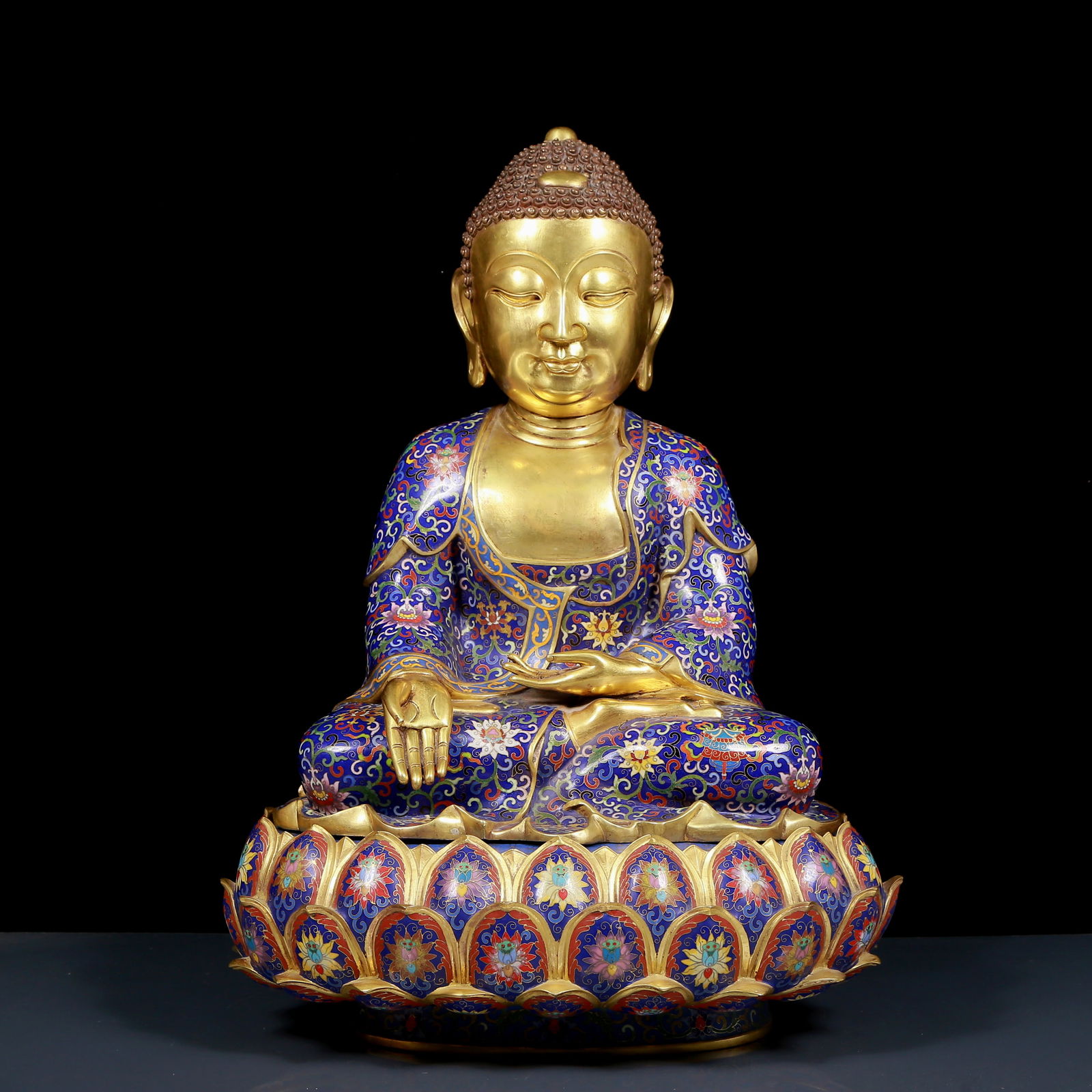 A Huge Cloisonne Statue of Sakyamuni (1 of 11)