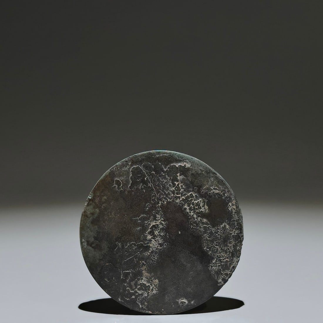 An Archaic Bronze Coiling Dragon Pattern Round Mirror - 7