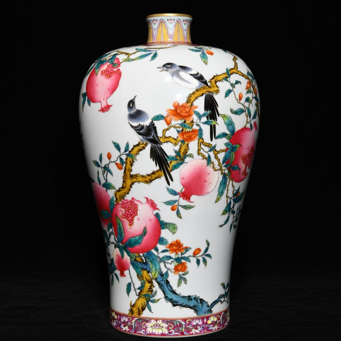 A Rare Famille-Rose Painted Gold Pomegranate and Bird Pattern Vase: A Rare Famille-Rose Painted Gold Pomegranate and Bird Pattern Vase,Qing Dynasty, China,Yongzheng Six-character Mark,Size:14.2inx12.2in 粉彩描金石榴鸟纹&