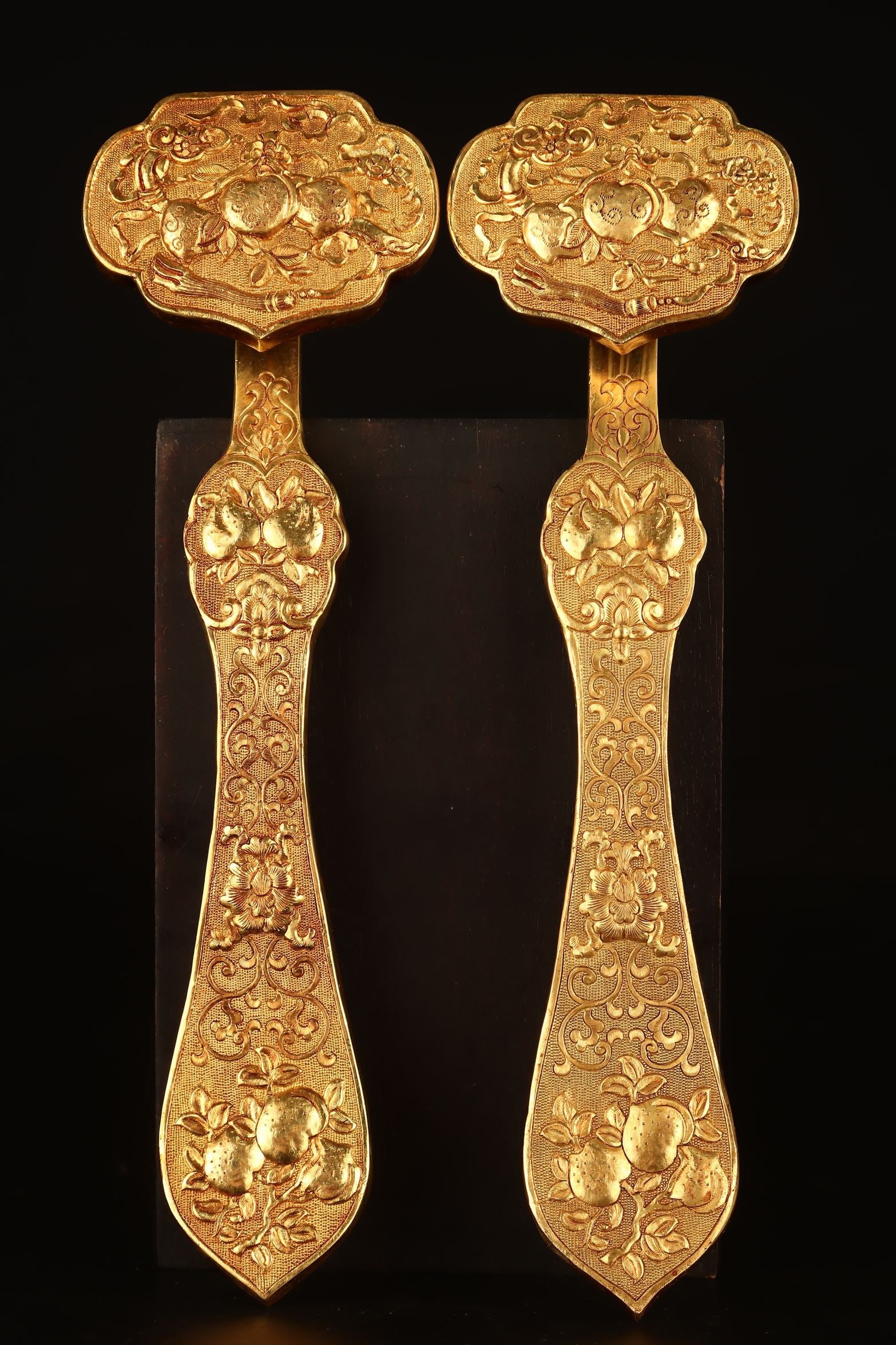 A Pair of Exquisite Gilt Bronze Peach Pattern Ruyis (1 of 9)