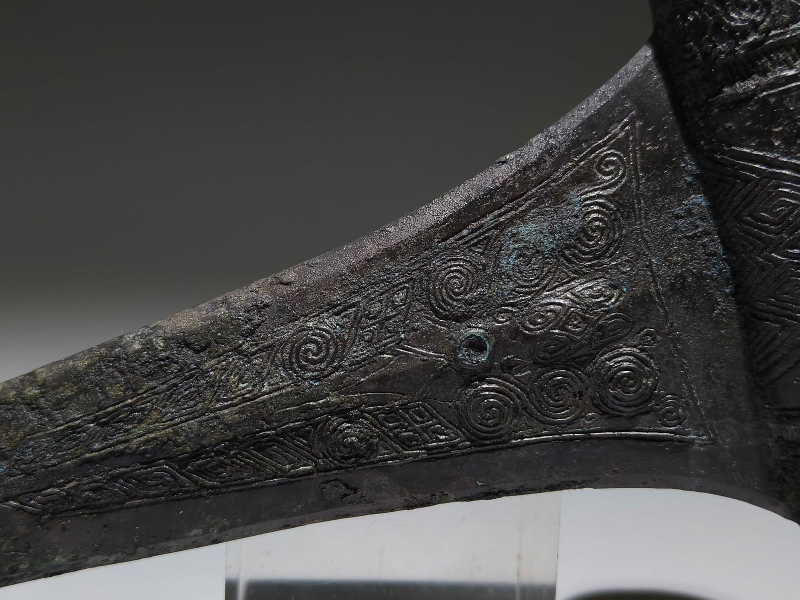 An Archaic Bronze Ruyi Pattern Weapon - 3