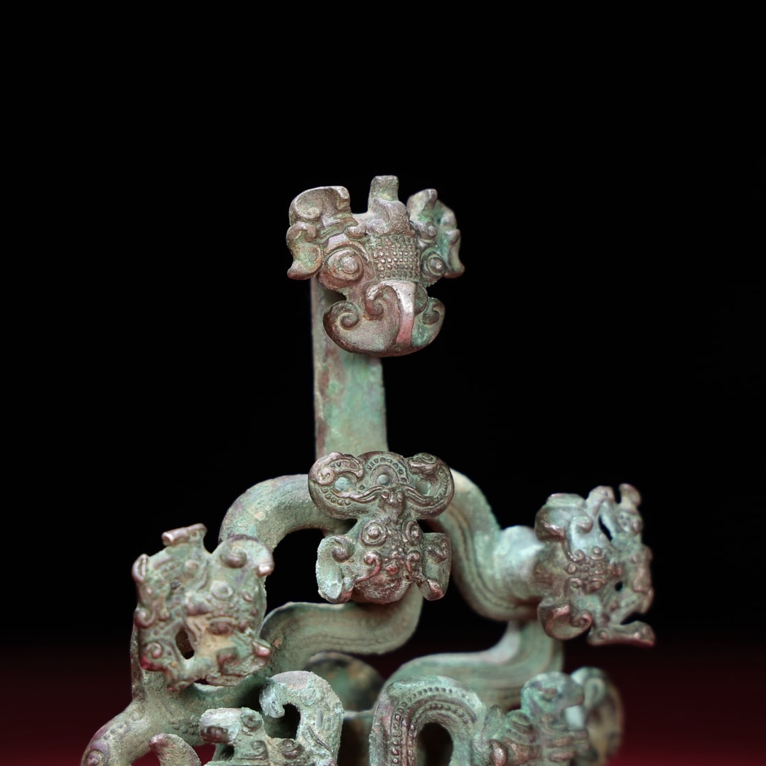 An Exquisite Silver Dragon Pattern Hook - 3