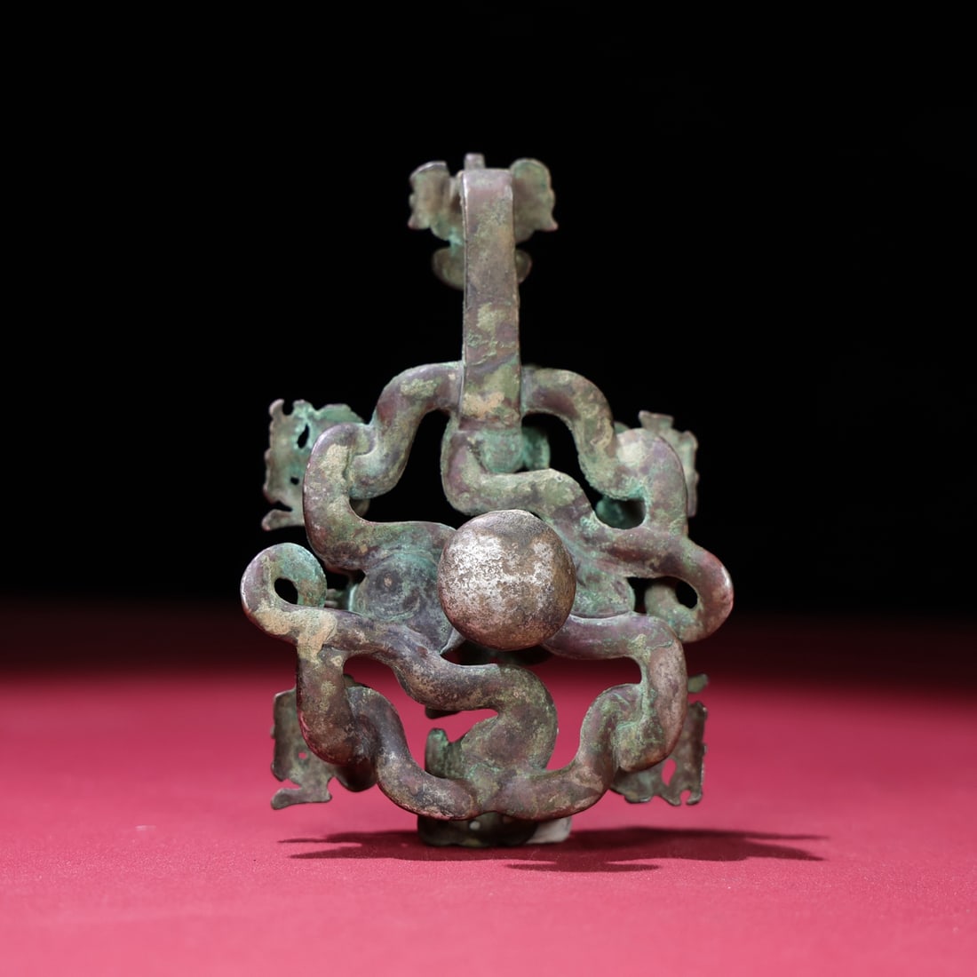 An Exquisite Silver Dragon Pattern Hook - 8