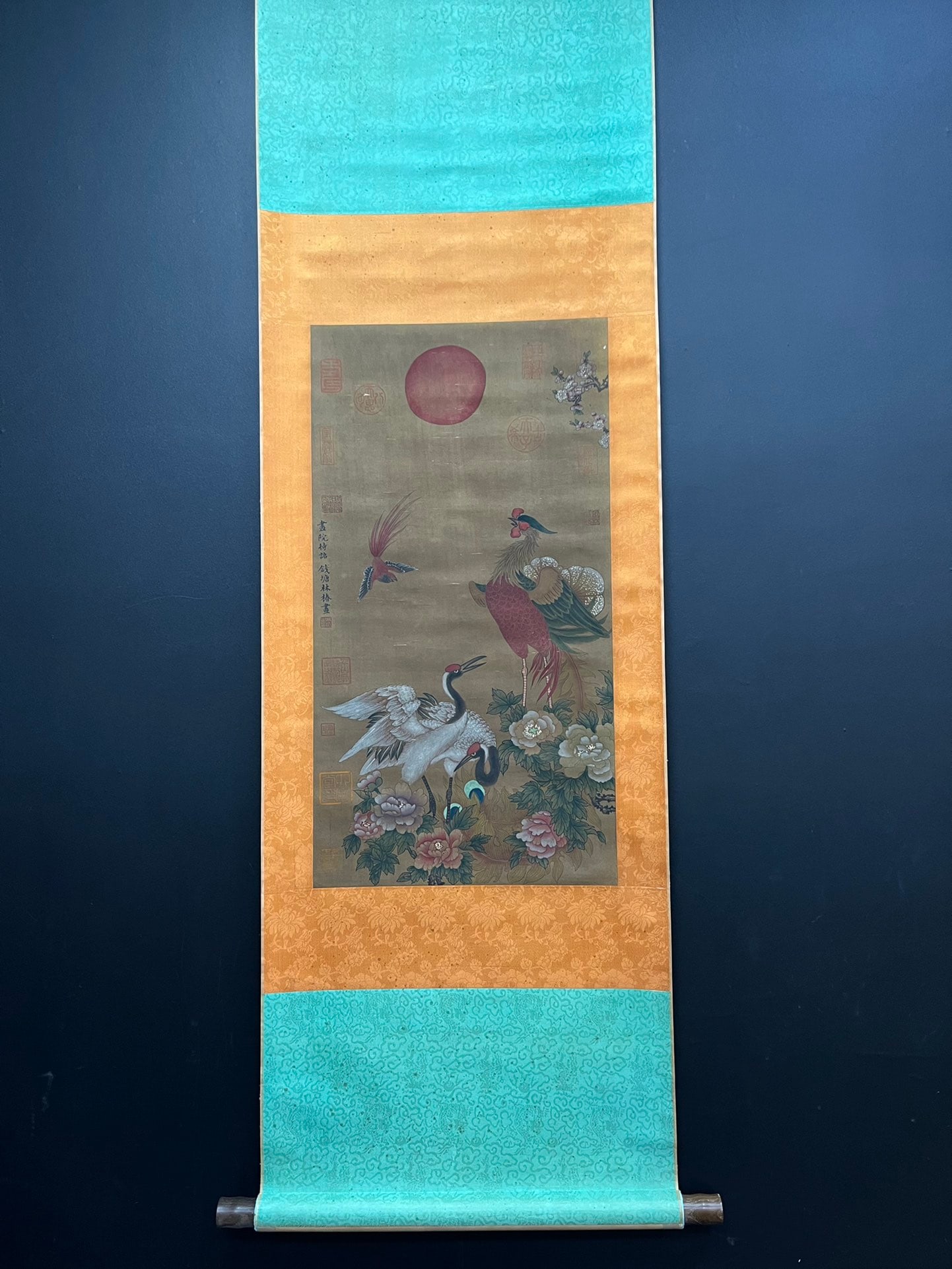 A Chinese Vertical Scroll Ink Painting of Flower and Bird on Silk,Lin Chun: A Chinese Vertical Scroll Ink Painting of Flower and Bird on Silk,Lin Chun,Size:14.6inx27.2in 