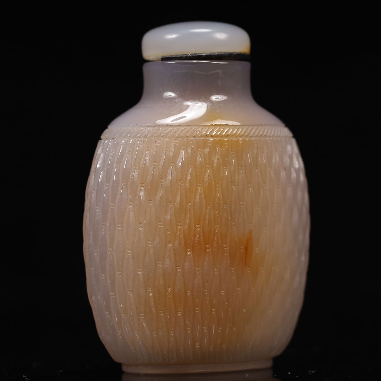 An Exquisite Agate Snuff Bottle - 3