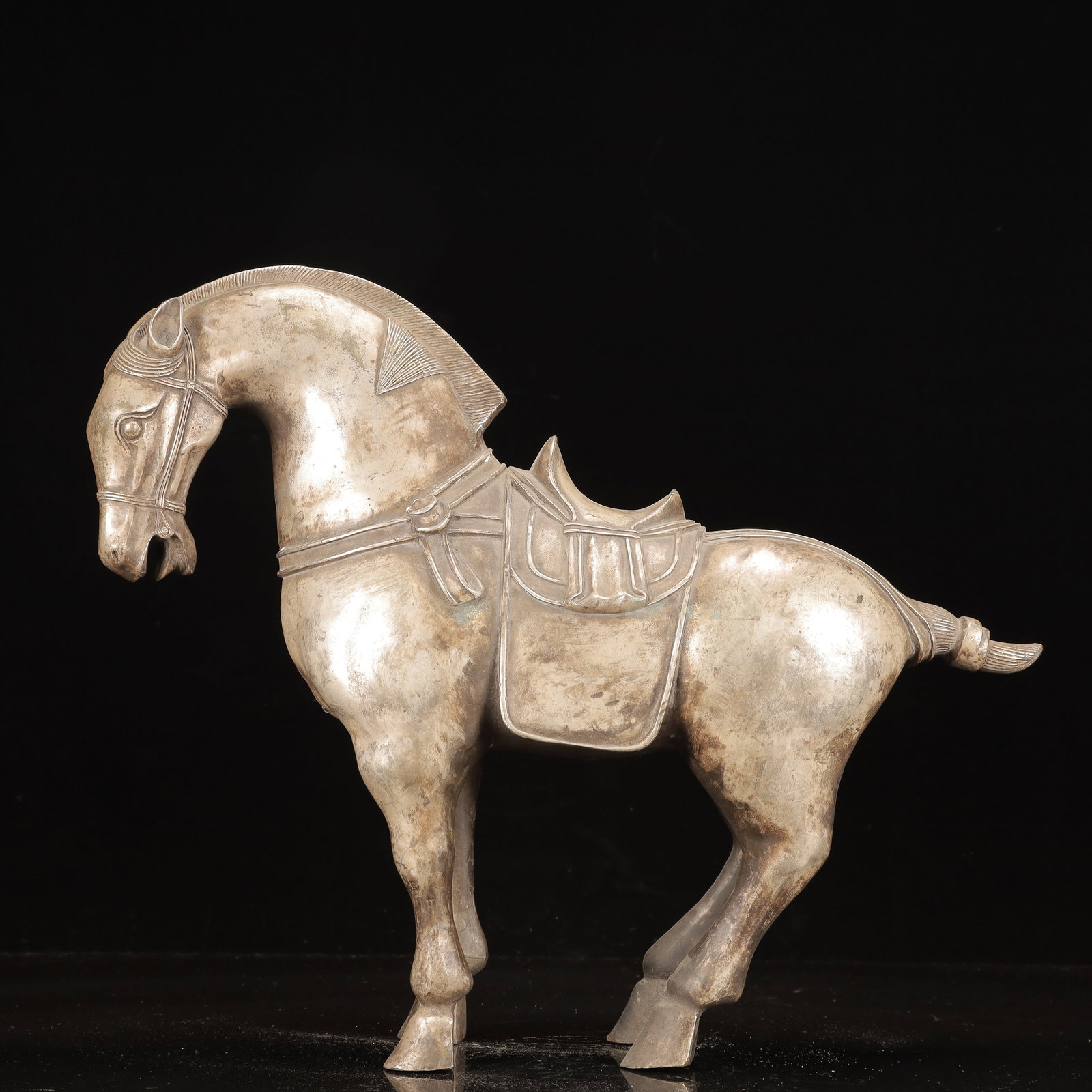 A Huge Silver Horse Ornament: A Huge Silver Horse Ornament,Qing Dynasty, China,Size:17.3inx5.5inx14.6in,Weight:5700g 银马摆件,中国清代