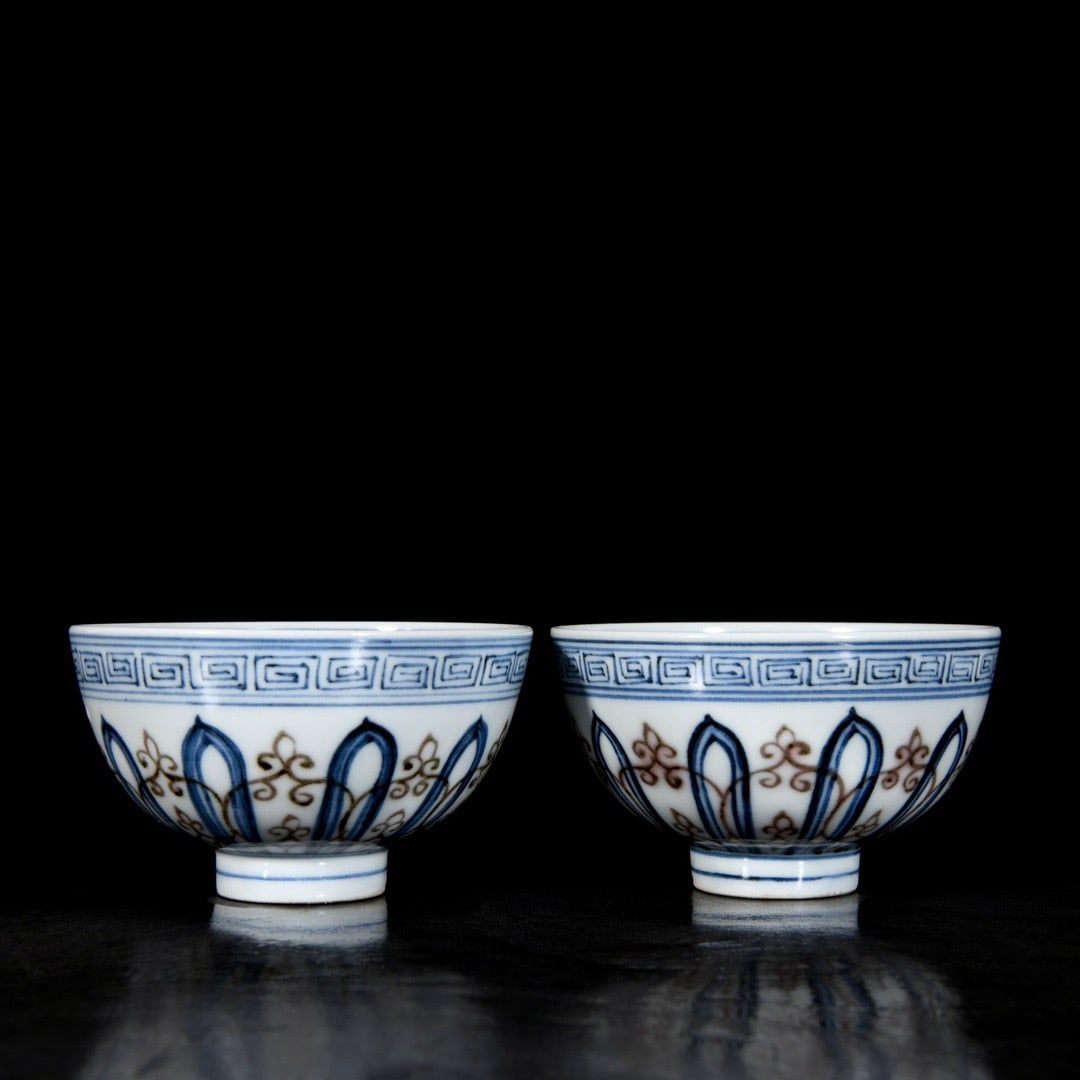 A Pair of Exquisite Blue and White Underglaze-Red Flower Pattern Cups (1 of 9)