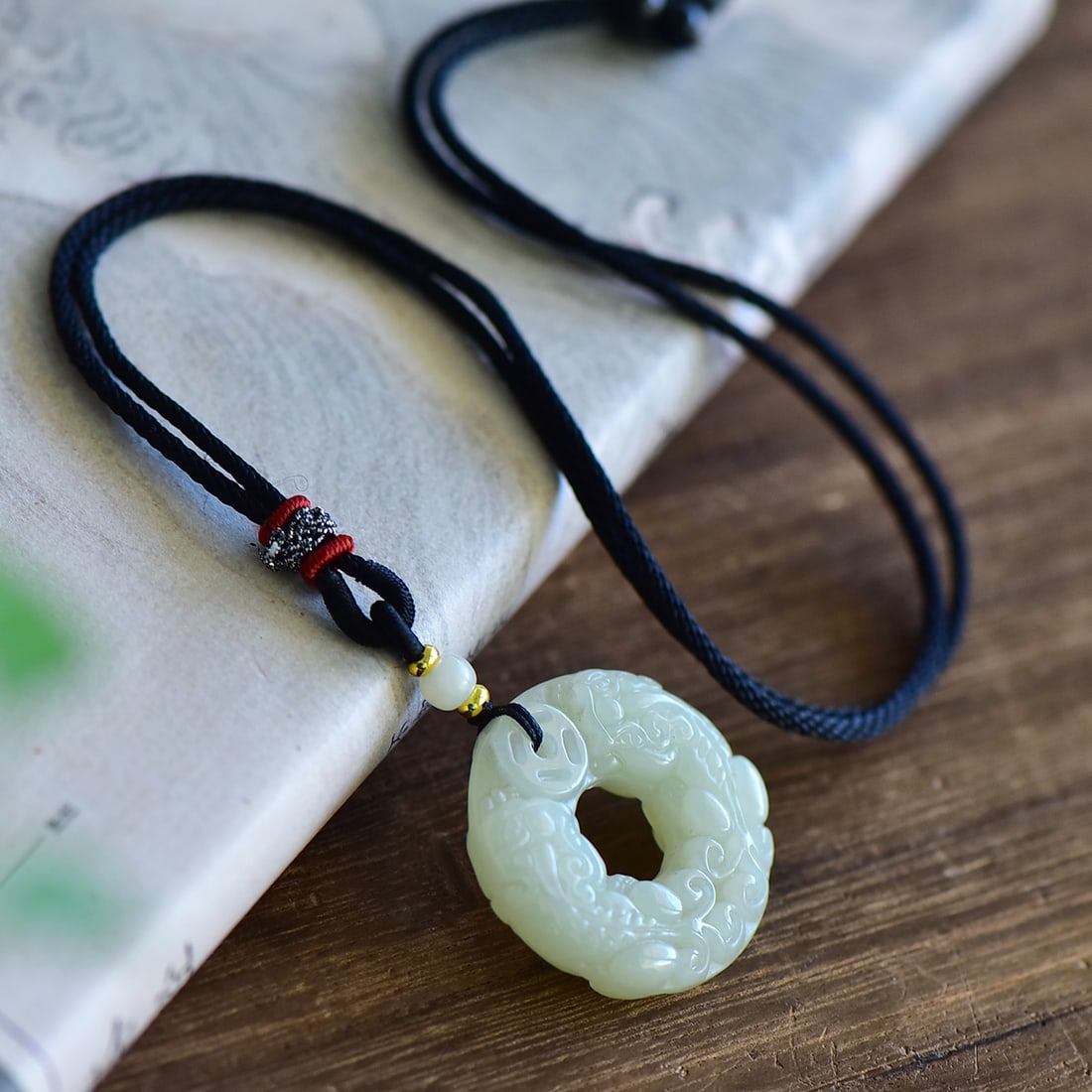 An Exquisite White Jade Auspicious Beast Pattern Pendant - 4