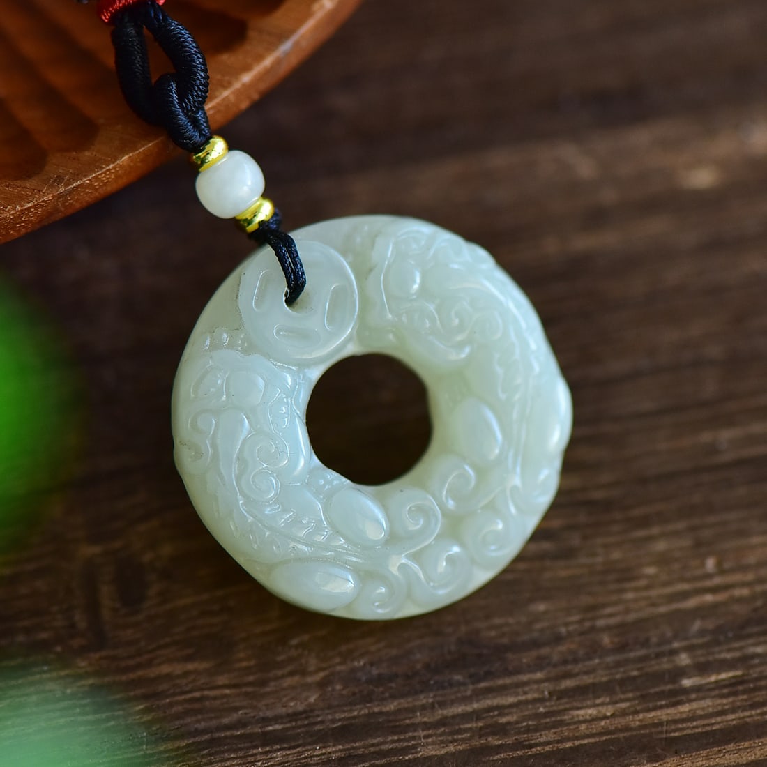 An Exquisite White Jade Auspicious Beast Pattern Pendant - 5