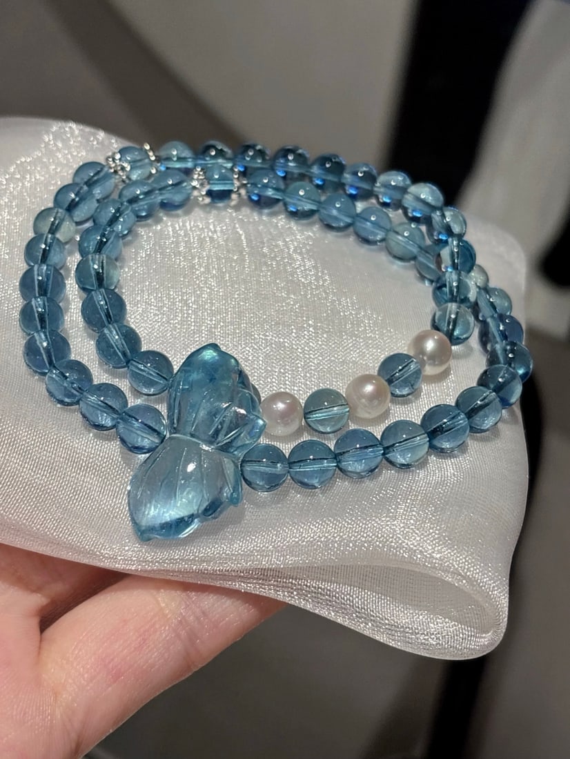 An Exquisite Aquamarine Bracelets (1 of 6)