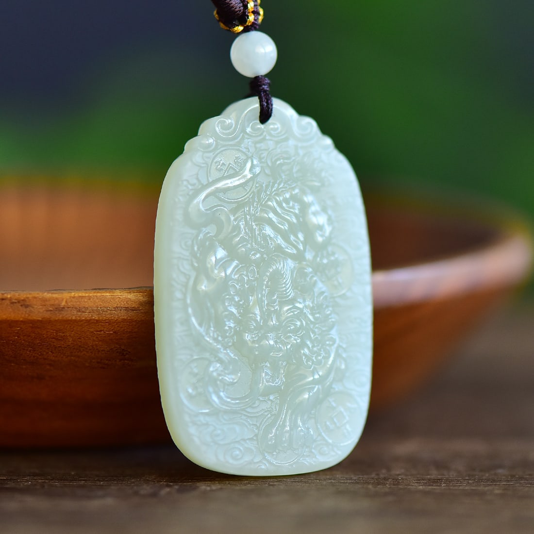 An Exquisite White Jade Dragon Pattern Pendant - 2