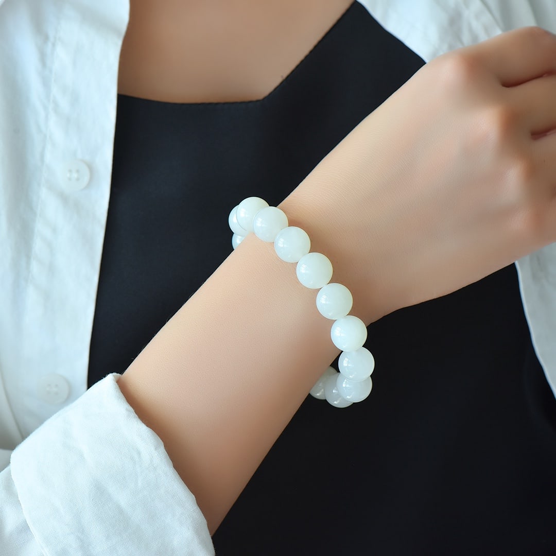 An Exquisite White Jade Bracelets (1 of 6)