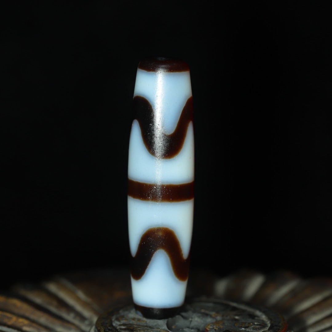 An Exquisite Dzi Bead Pendant - 2