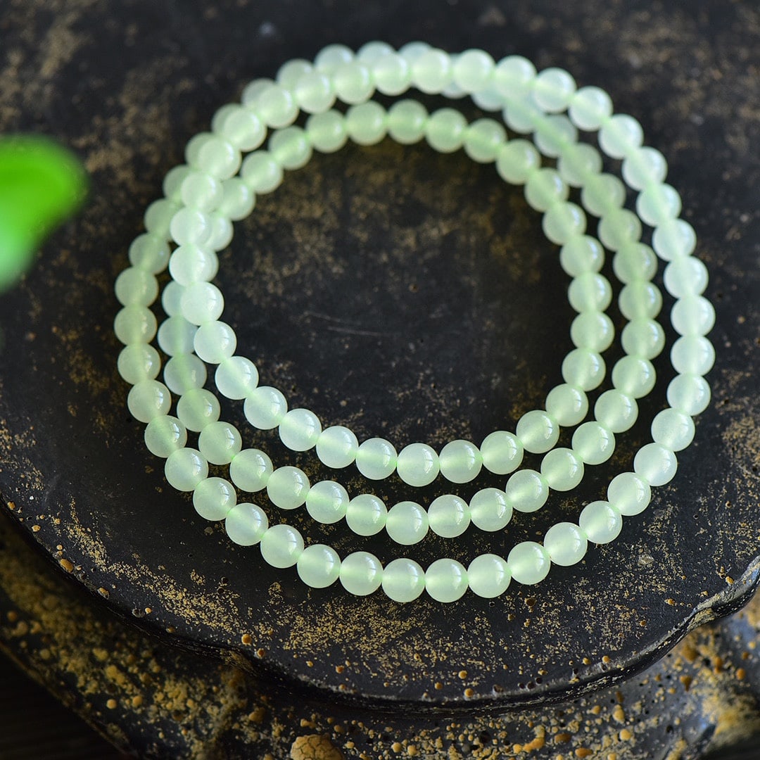 An Exquisite Greenish Jade Bracelets - 2