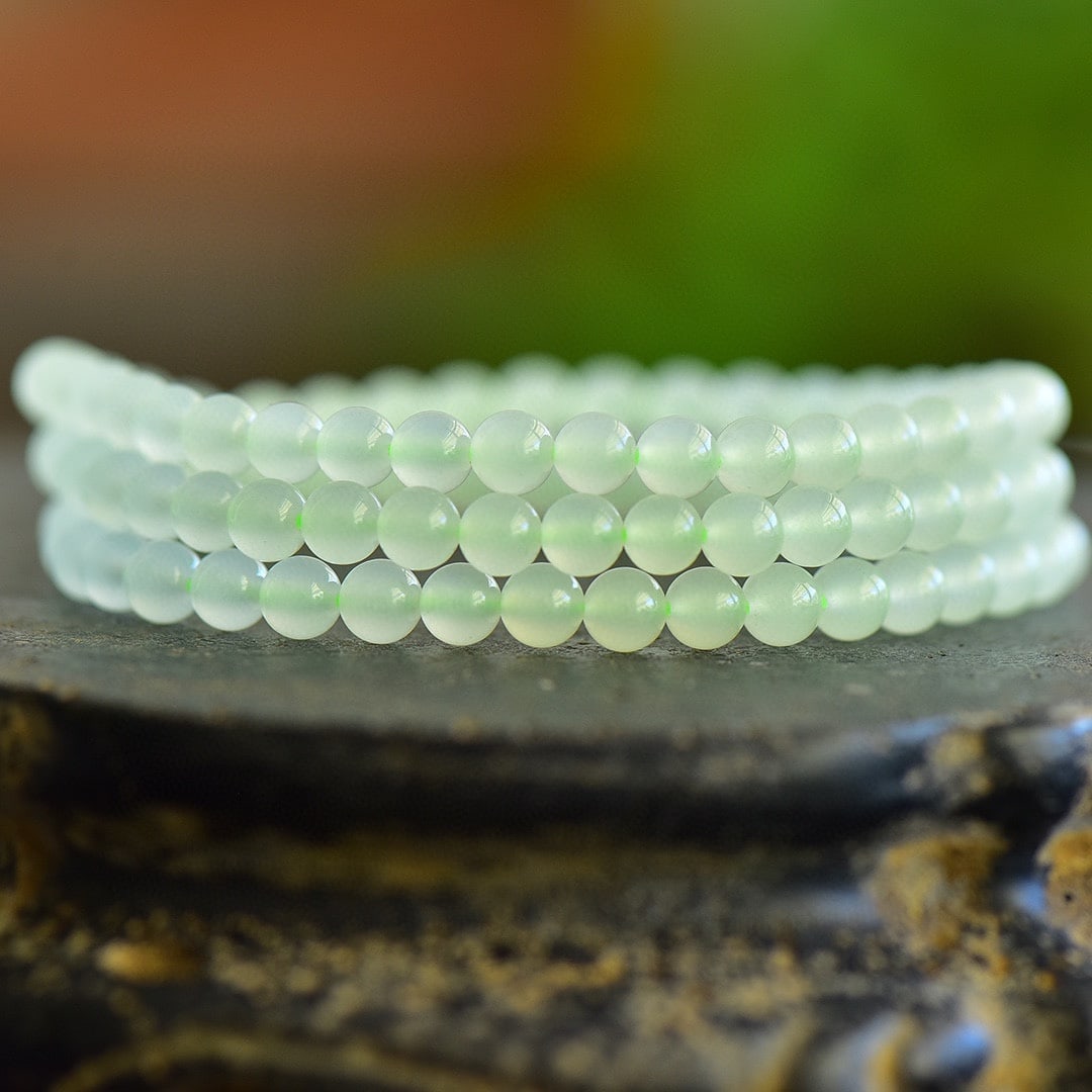 An Exquisite Greenish Jade Bracelets - 4