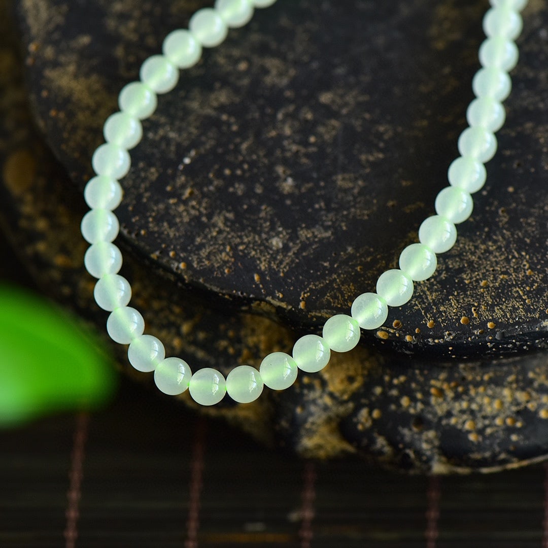 An Exquisite Greenish Jade Bracelets - 6