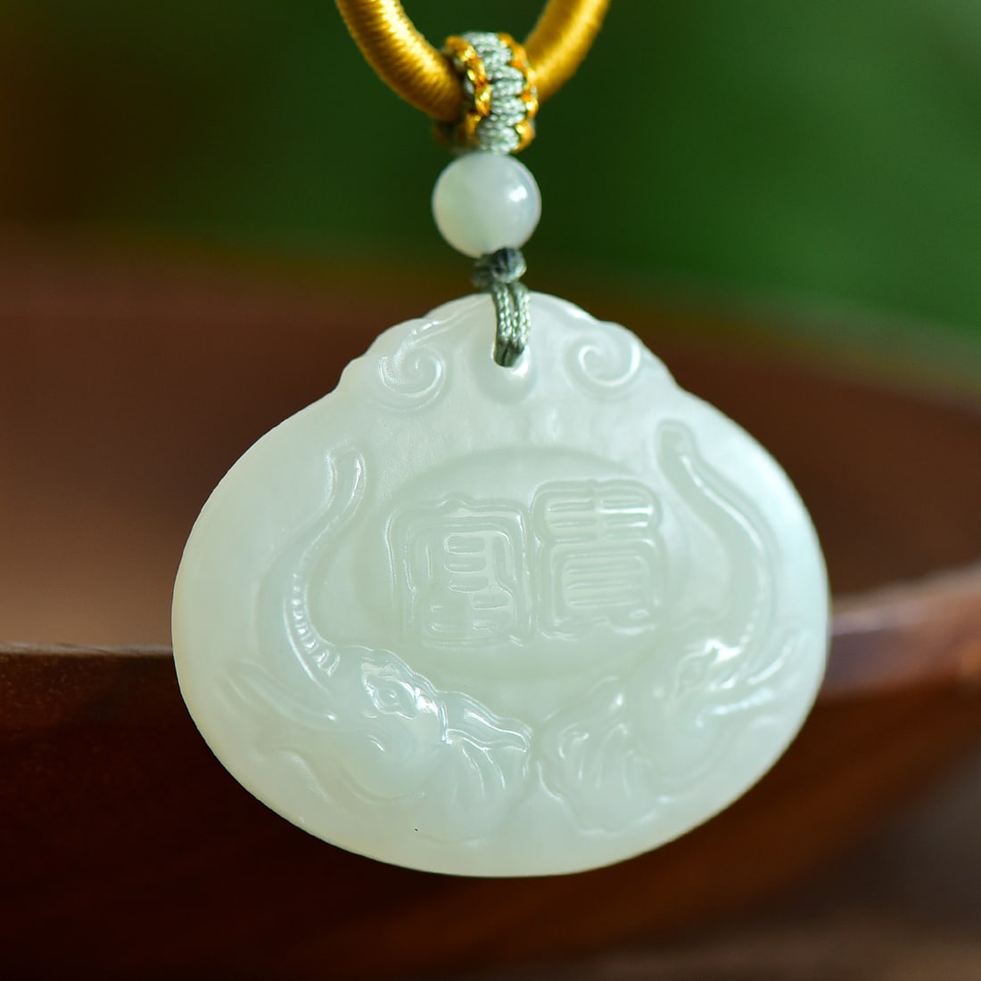 An Exquisite White Jade Elephant Pattern Pendant (1 of 5)