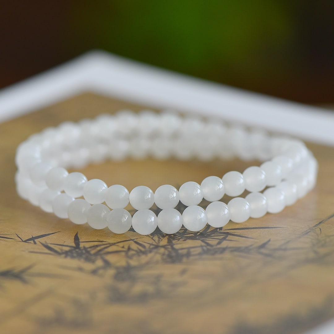 An Exquisite White Jade Bracelets - 2