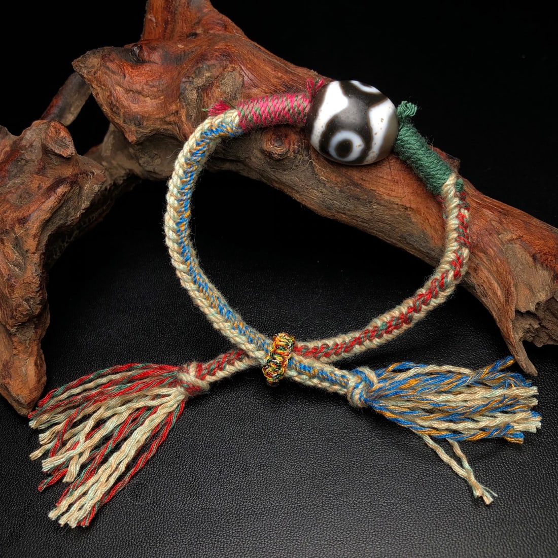 An Exquisite Dzi Bead Bracelets - 2