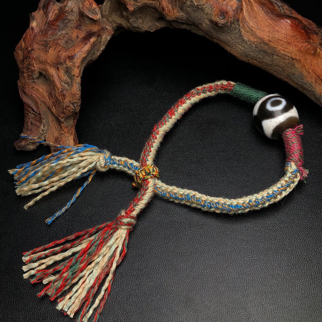 An Exquisite Dzi Bead Bracelets - 5